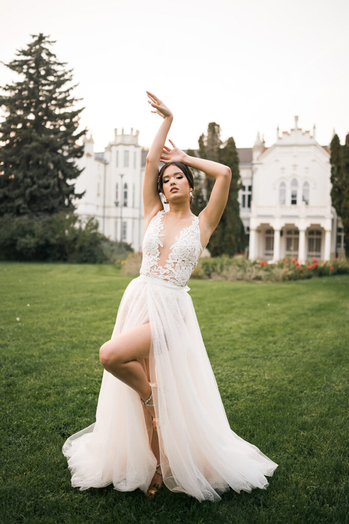 extravagáns menyasszonyi ruha