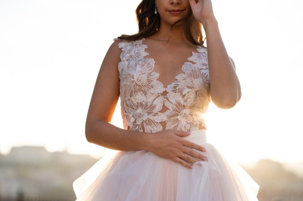 kétrészes menyasszonyi ruha